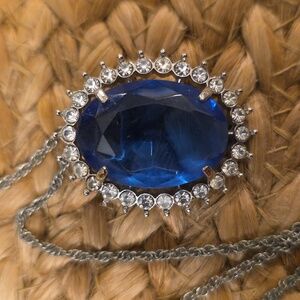 Vintage 1972 Avon “Creation in Blue” Convertible Necklace/Pin